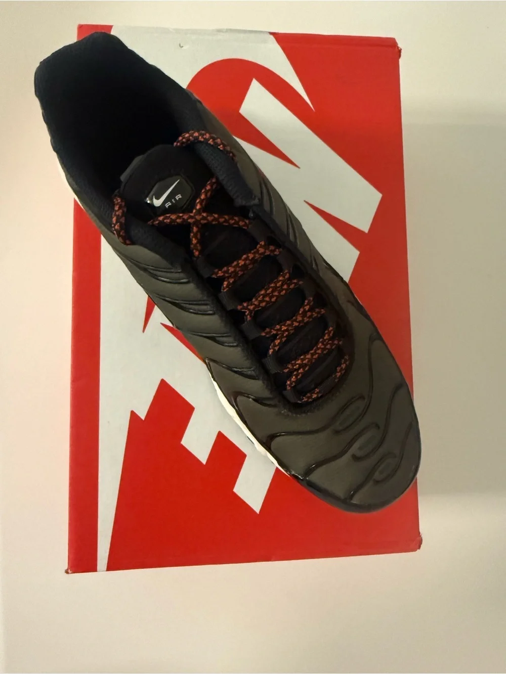 Nike Men's AirMax Plus Cargo Khaki Phantom